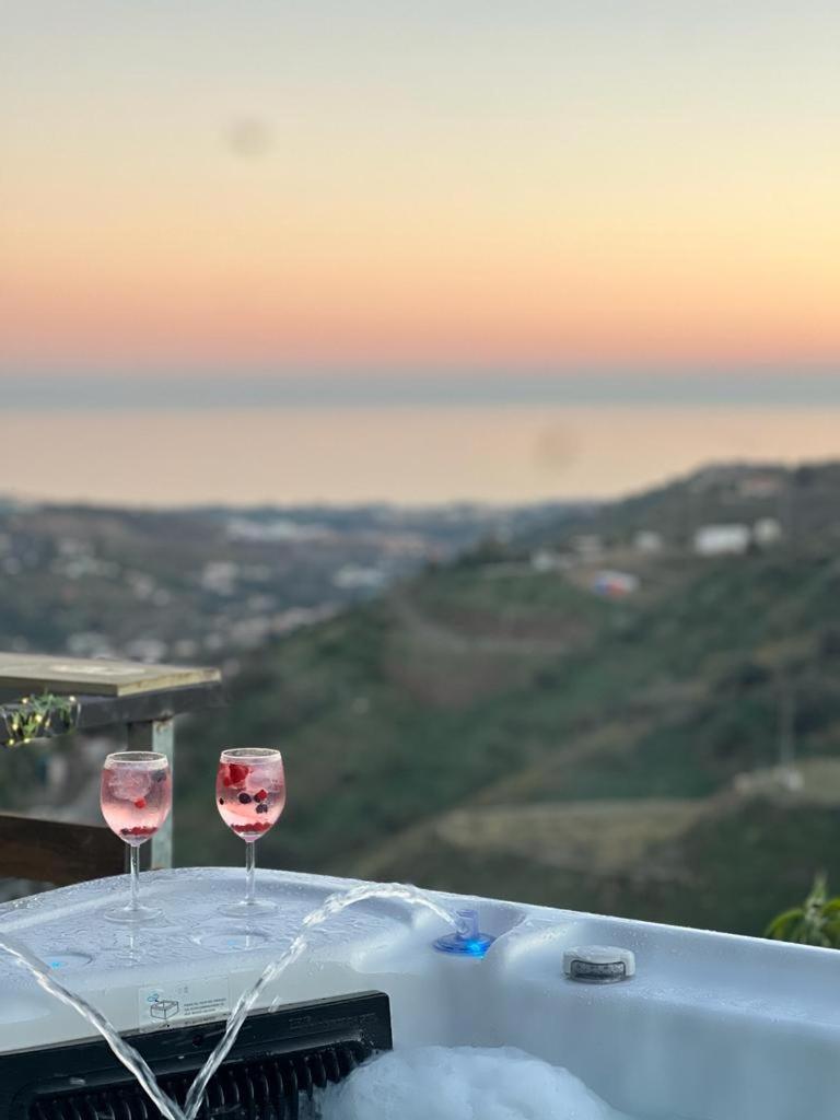 Casa Rural Malaga Monkey Love Con Jacuzzi Iznate Exteriör bild