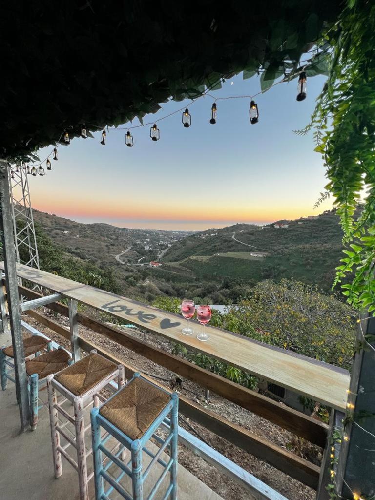Casa Rural Malaga Monkey Love Con Jacuzzi Iznate Exteriör bild